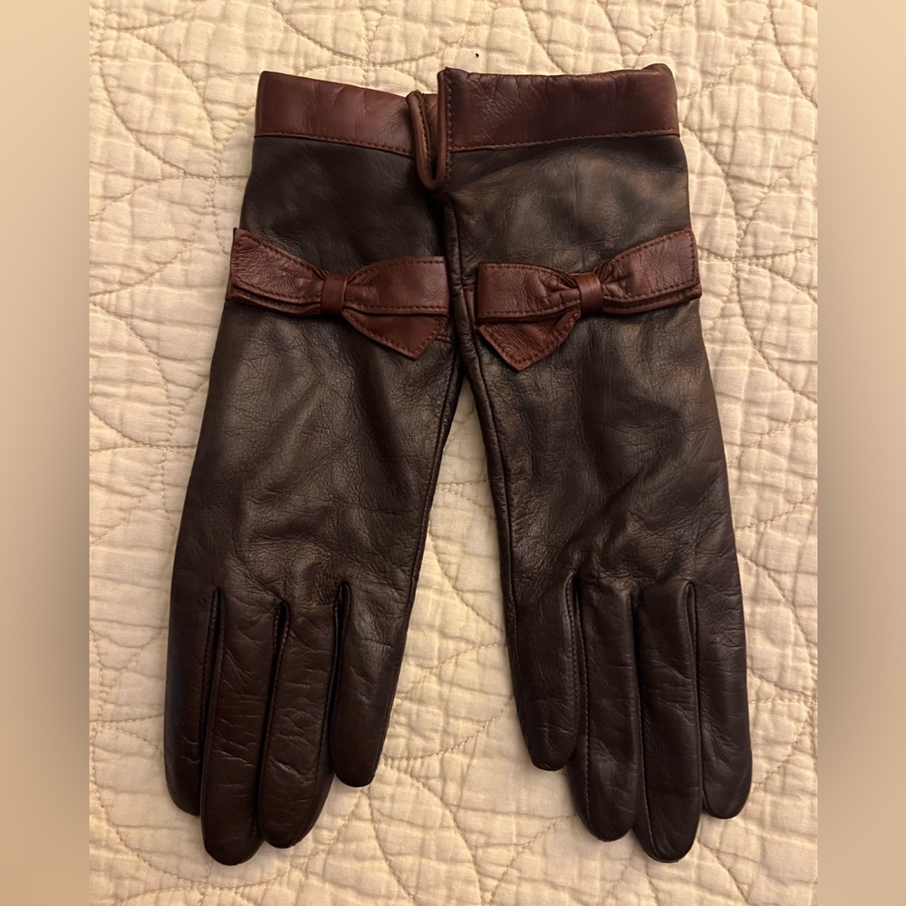 Elegant Brown Genuine Leather Gloves